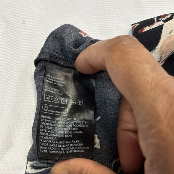 H&M Dress Long Sleeve Calf Length Black Floral Print Size 6 - Picture 5 of 5